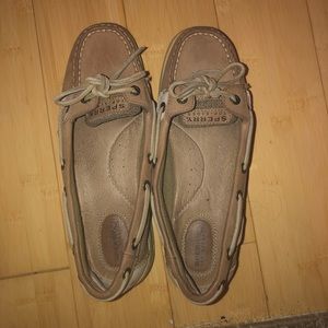Beige Sperrys!! Worn only a couple times!